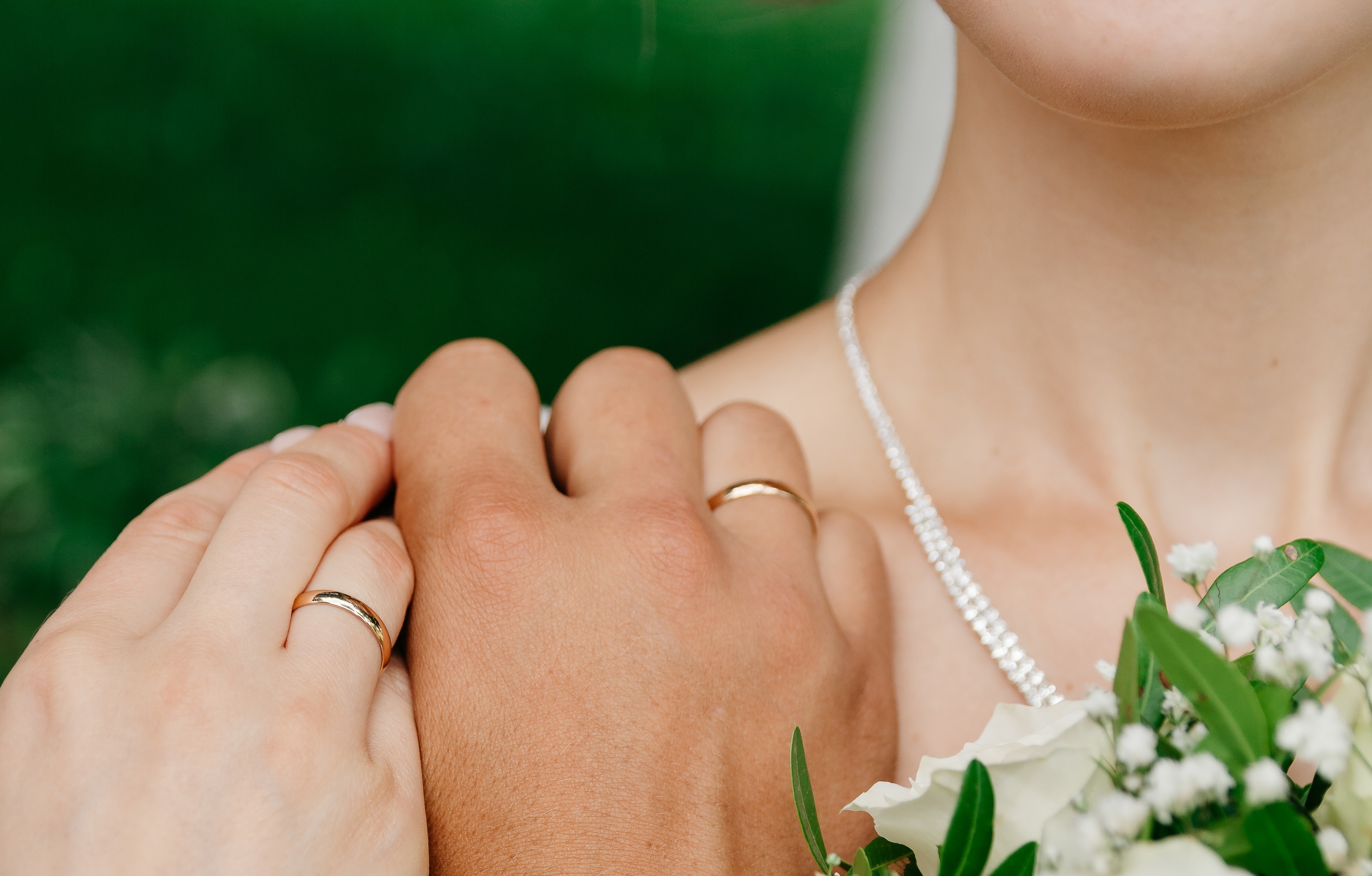 Wedding Ring Budgeting: How Much Should You Spend | Willyou.net