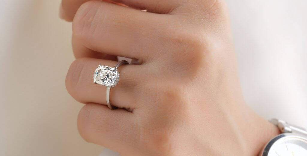 4 carat cushion cut Platinum engagement ring