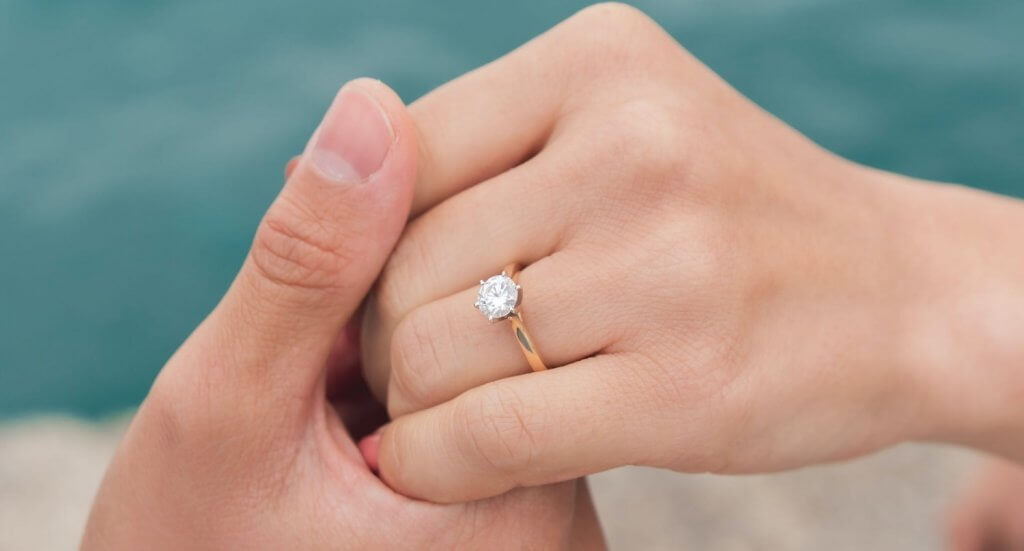 round diamond 4 karat carat 6 prong engagement ring