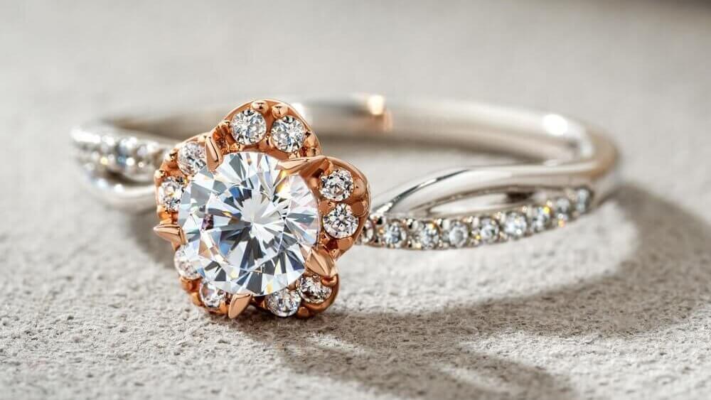 Sparkling,Diamond,Engagement,Ring split round halo diamonds